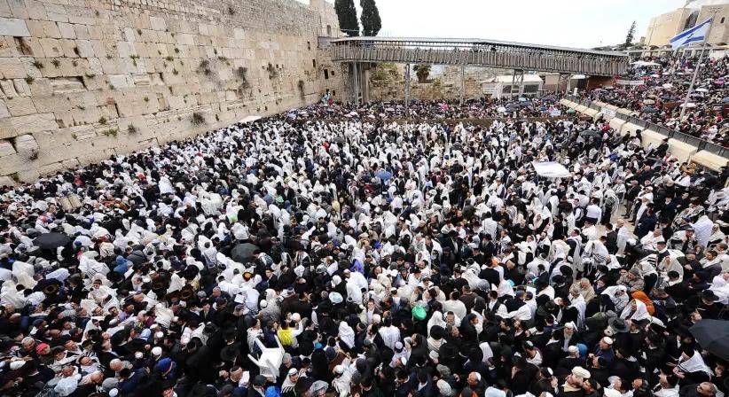 Izrael lakossága: 10 millió 244 ezer fő