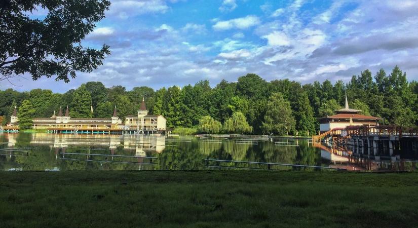 A fürdőváros tervei: visszakérik az egy forintokat, és kisvárosi fejlesztési programot is szeretnének