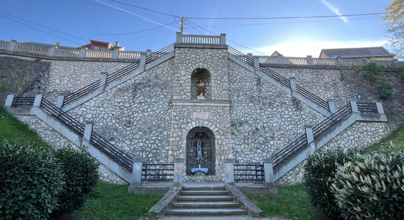 Megújulhat a Mária-barlang lépcsősora