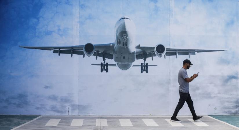 Aki repül, tudjon róla: életbe lépett a minden utast érintő powerbank-szabály