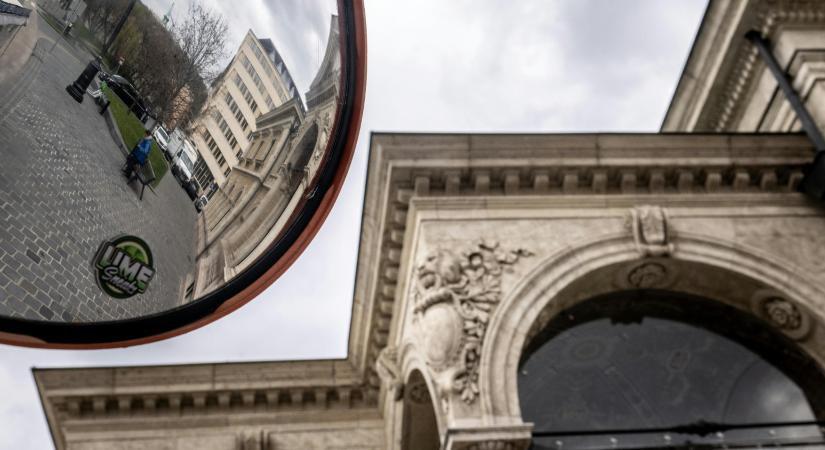 Ha marad valami a jegybanki alapítvány szétlopott több száz milliárdos vagyonából, az Mészárosék bankját gazdagíthatja