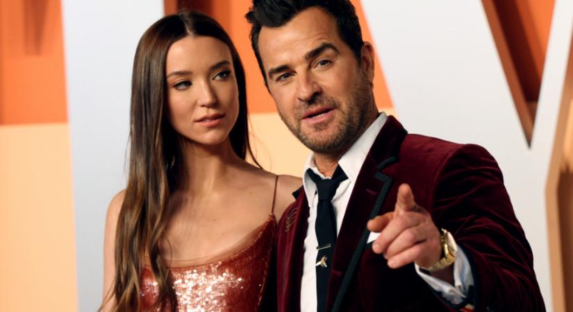 Jennifer Aniston volt férje 54 évesen életében először apa lett, így regált rá a színésznő