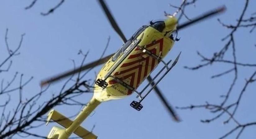 Videóhíváson keresztül segítették egy férfi újraélesztését a mentősök