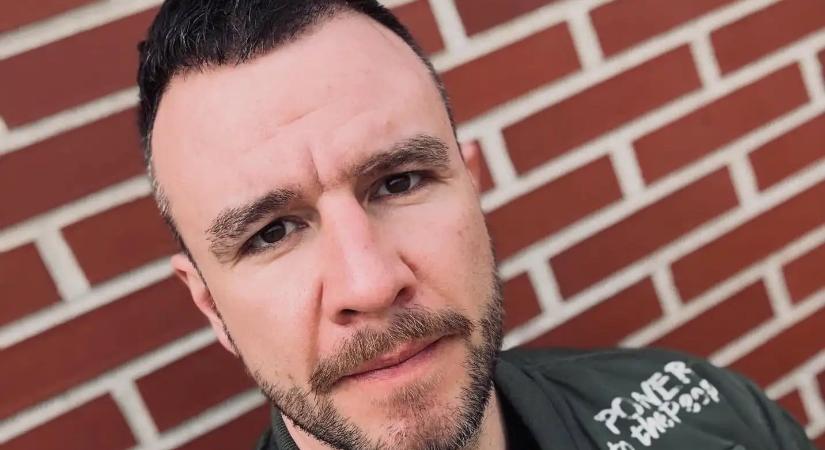 „Szégyen és csend”: Molnár Áron sokkoló tragédiákról számolt be a propaganda miatt