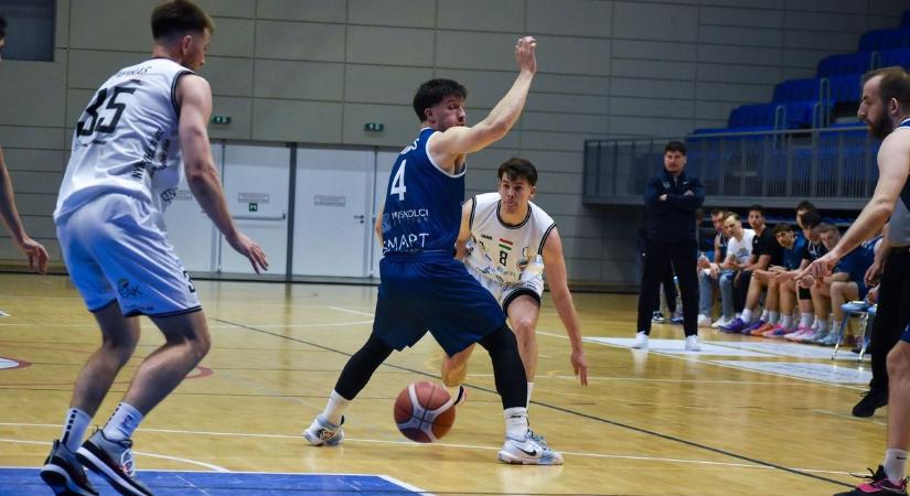 Későn ébredtek a Kék Cápák Miskolcon, 1–1-ről folytatódik a negyeddöntő