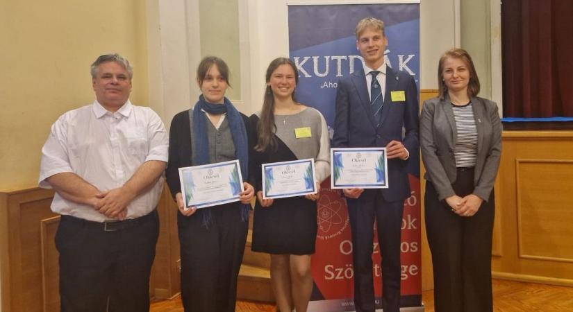 Fiatal zsenik vették birtokba Pécset