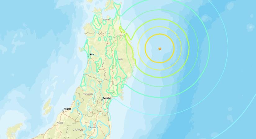 Brutális földrengés után hétfőn cunamiriadót rendeltek el Japánban