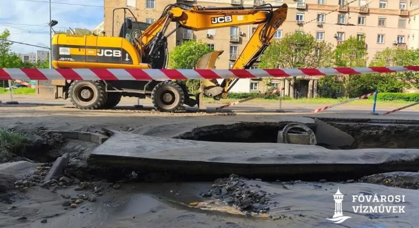 Beszakadt úttest okoz komoly fennakadást Budapesten