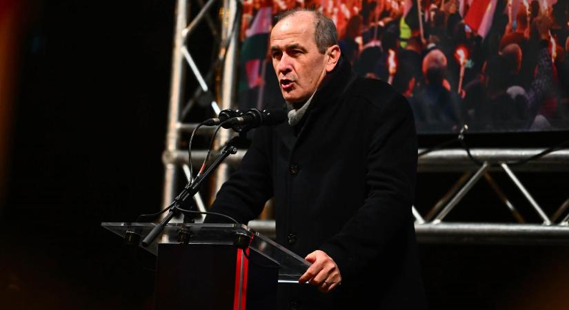 Hegedűs Zsolt leszerelteti az arcfelismerő rendszereket a kórházakban