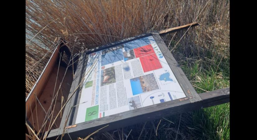 Brutális rongálás a tatai tónál: frissen felújított létesítményeket tettek tönkre  Fotók