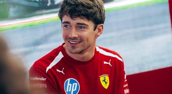Áttörés a Ferrarinál: Leclerc már a világbajnoki címért küzd