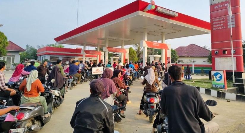 Megszabadulnak a dízeltől, július 1-ével száműzik a piacról: már megvan, hogy mivel helyettesítik – fogja a fejét a többi ország, hogy erre nem gondolt