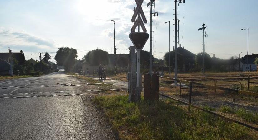 Ki volt a kék mikrobusz sofőrje? Durva balesetet okozott a szabolcsi településen, keresi a rendőrség