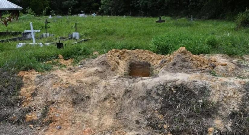 Több tucat csecsemő maradványa került elő egy tömegsírból