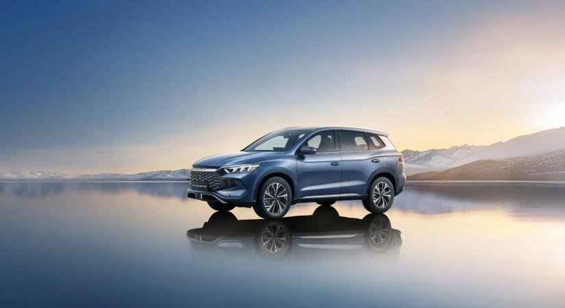 1000 km hatótáv 12 millió forint alatt - Megérkezett a BYD Sealion 5