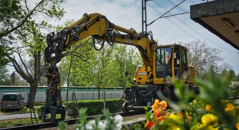 Rendkívüli: Nagy bejelentést tett a MÁV első embere! (galéria)