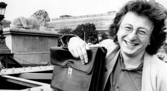 Egy színházjeggyel te is támogathatod a Villa Esterházy működését!