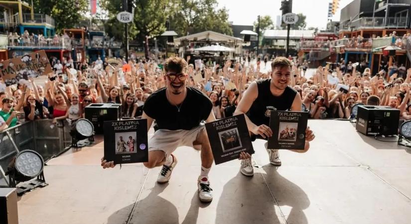 Mi lesz ott?! 18 éven felüli rajongóinak tart házibulit Marics Peti és Valkusz Milán