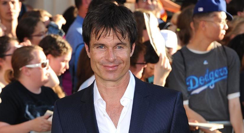 Tragikus hirtelenséggel meghalt a Csillagközi invázió sármos sztárja