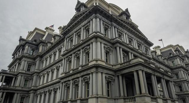 Fehérre festenék a washingtoni Eisenhower-irodaépületet