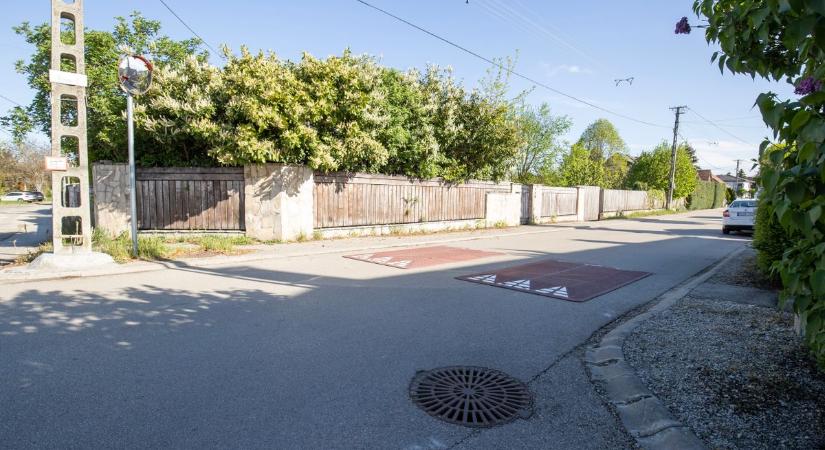 160-nal csapódott be egy autó – most keményen lépett a város