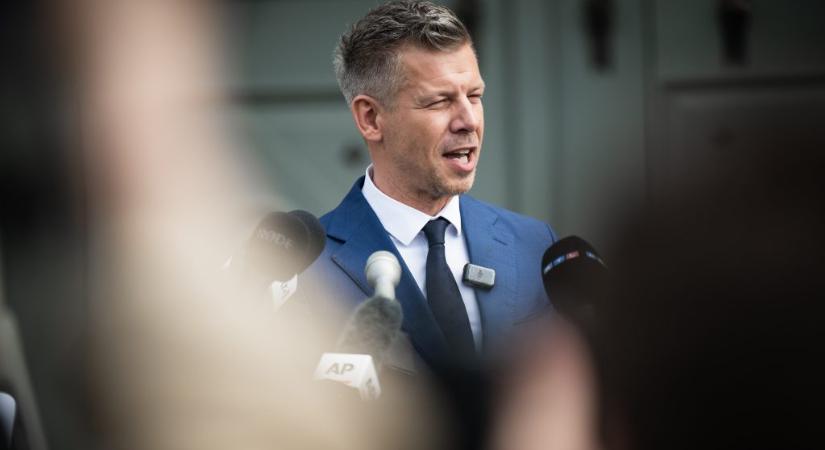 Magyar Péter bejelentette a Tisza-kormány hét miniszterét