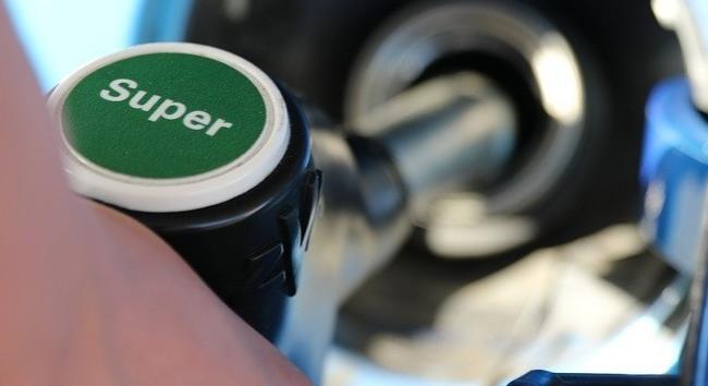 Üzemanyagár-változás jön: ennyi lehet az átlagár keddtől