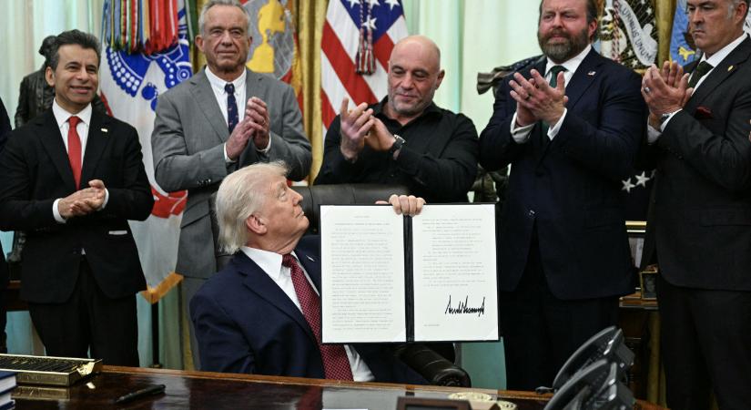 Joe Rogan kitalálta, Kennedy elintézte, Trump aláírta: jöhet a pszichedelikus forradalom az USA-ban