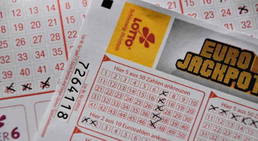 Lottónyereményből lett családi háború: a gyerekek semmit sem kapnak a pénzből