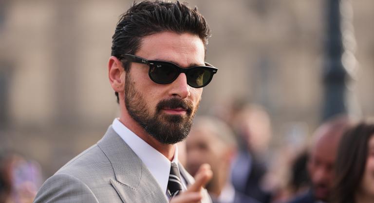 Michele Morrone napokon belül Magyarországra érkezik