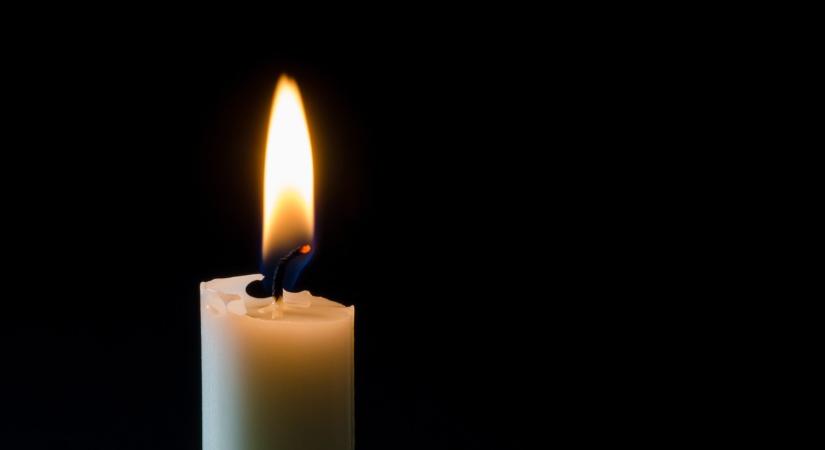 Most érkezett a tragikus hír: mindössze 57 évesen elhunyt az imádott, sármos színész