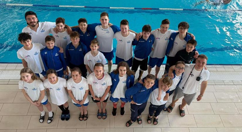 Telt házzal zajlott le a Bácsvíz Kupa