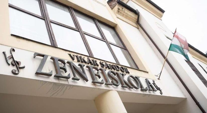 Ezúttal nem a diákok, hanem a tanáraik állnak színpadra Nyíregyházán