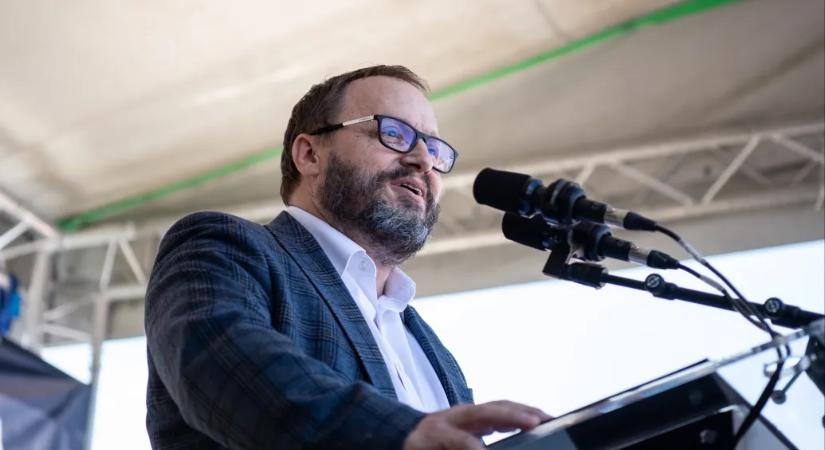 Bő egy évig bírta az Orbán-kormány államtitkáraként, most pénzügyminiszterként tér vissza Kármán András