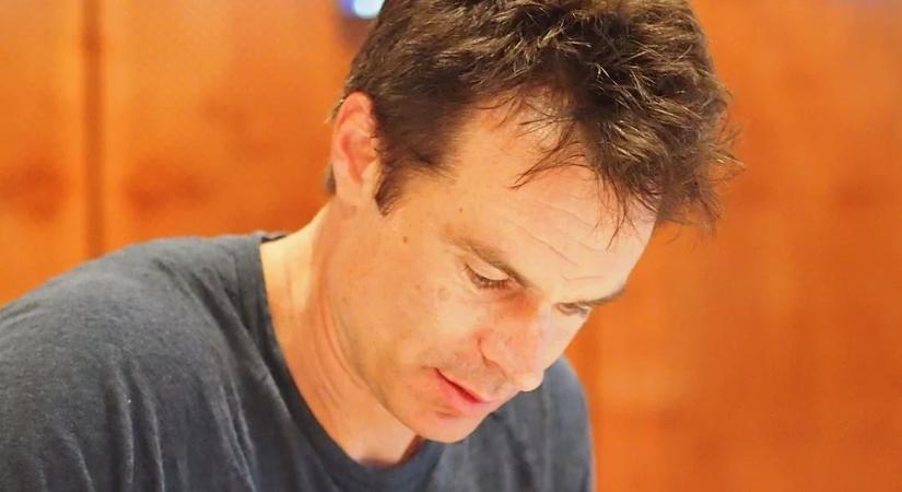 Szívroham végzett a népszerű sorozatsztárral