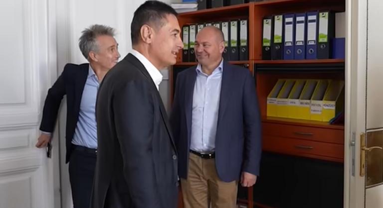 Kitessékelte az irodájából a Bayer Construct vezetőit Ferencváros polgármestere