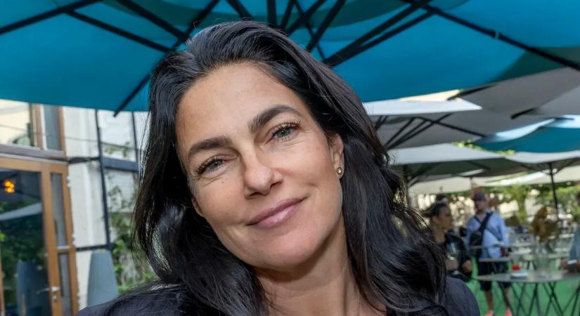 Forró csók: így forrt össze Bódi Sylvi és szerelme – Videó