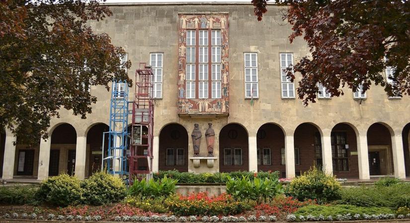 Fontos változás a belvárosban: felújítják a Csók István Képtárat