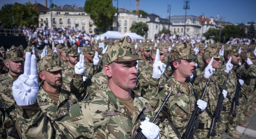 Leendő honvédelmi miniszter: a hadsereg moráljának visszaállítása a legfontosabb