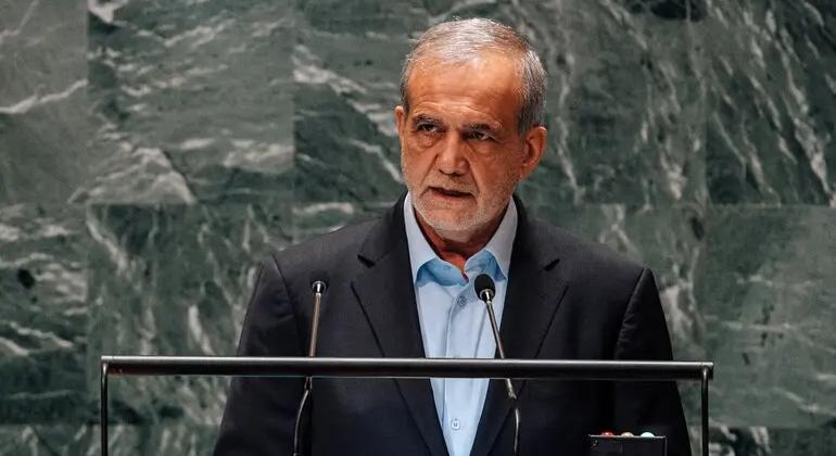 Az iráni elnök a diplomácia fontosságát emelte ki az USA-val való kapcsolatokban