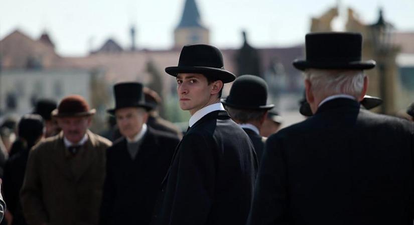 Kafka életét és munkásságát mutatja be rendhagyó módon Agnieszka Holland lengyel rendező Franz című filmje