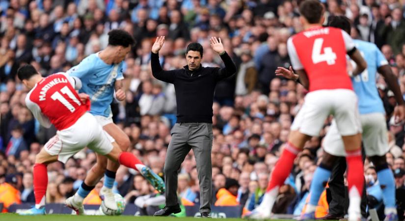 Egy lépésre a kudarctól az Arsenal, kirúghatják Artetát