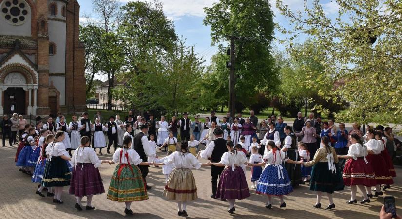 Bő két évszázad távlatából is él a kötelék Jászkisér és Bácskossuthfalva között – galériával, videóval