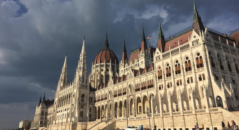 Hogyan ne álljon fejre gazdaságilag a rendszerváltás? Zsiday Viktor elemzett