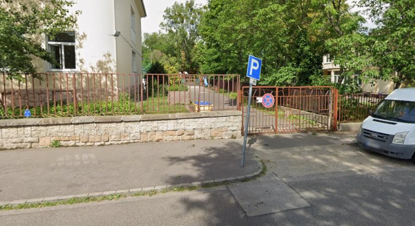 Ilyen büntetést kapott első fokon a pesterzsébeti tragédia teherautó-sofőrje, egy 9 éves kisfiúra dőlt a kerítés kőoszlopa