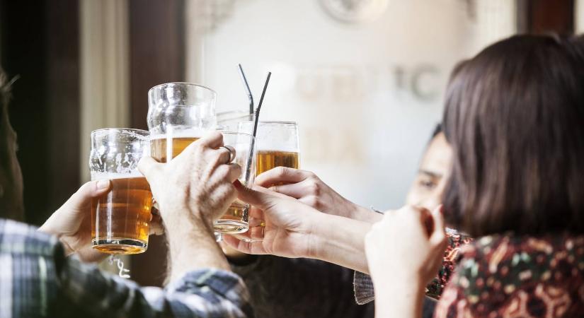 Itt a válasz, ezért vörösödhet ki a bőr alkoholfogyasztás közben