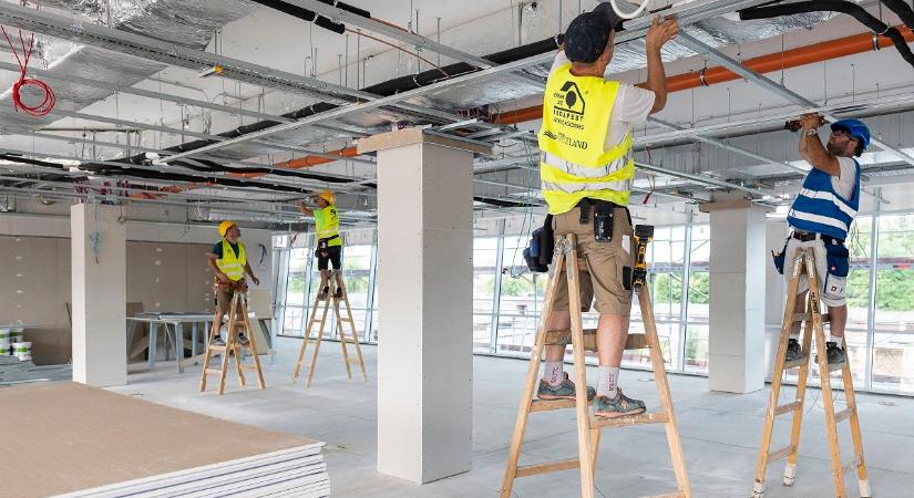 Itt a vége: megszűnik az 55 millió forintos otthonfelújítási program