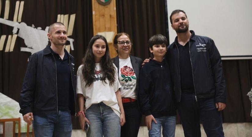 Irány a világűr! – Magyar űrhajósok hozták el a csillagokat Nyíregyházára (fotókkal, videókkal)