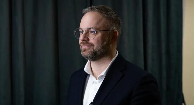 Orbán Balázs kielemezte a Tisza győzelmét és leendő kormányzását, de a Fidesz vesztes kampányát nem említette