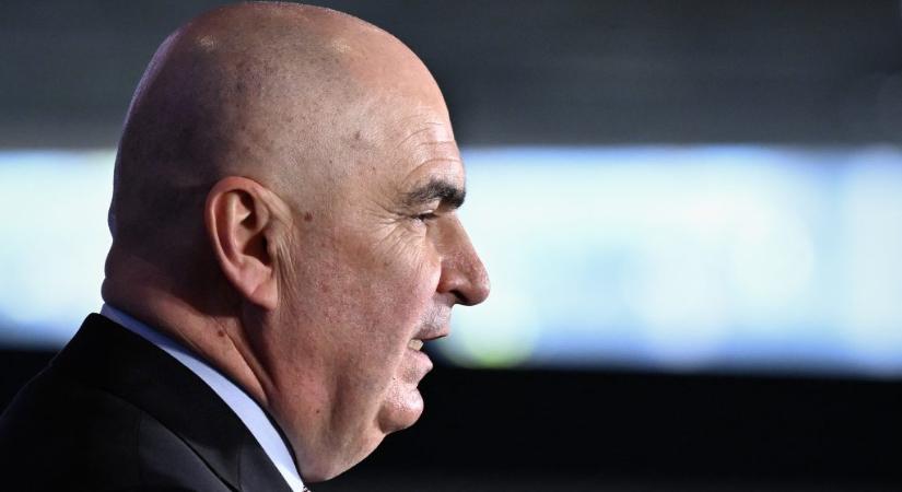 Nem hajlandó lemondani a román miniszterelnök